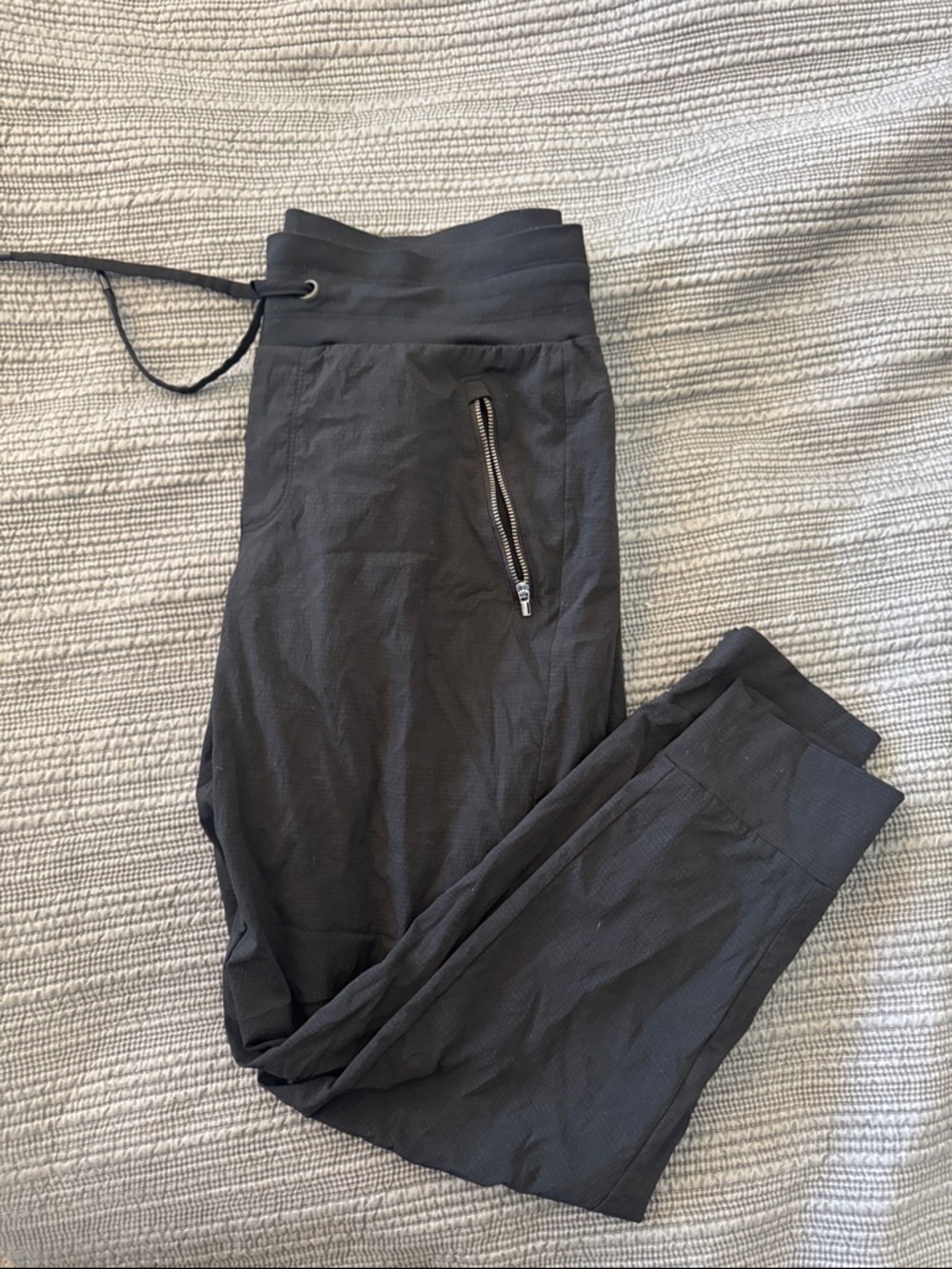 Athleta Trekkie North Jogger in Black with Charcoal Liner